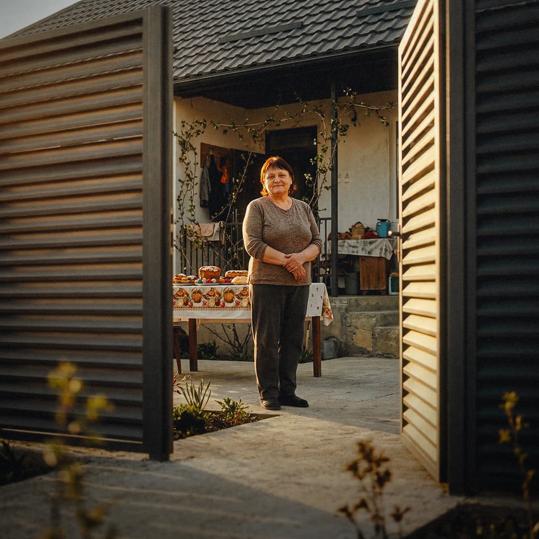 Dincolo de gard — te așteaptă mama