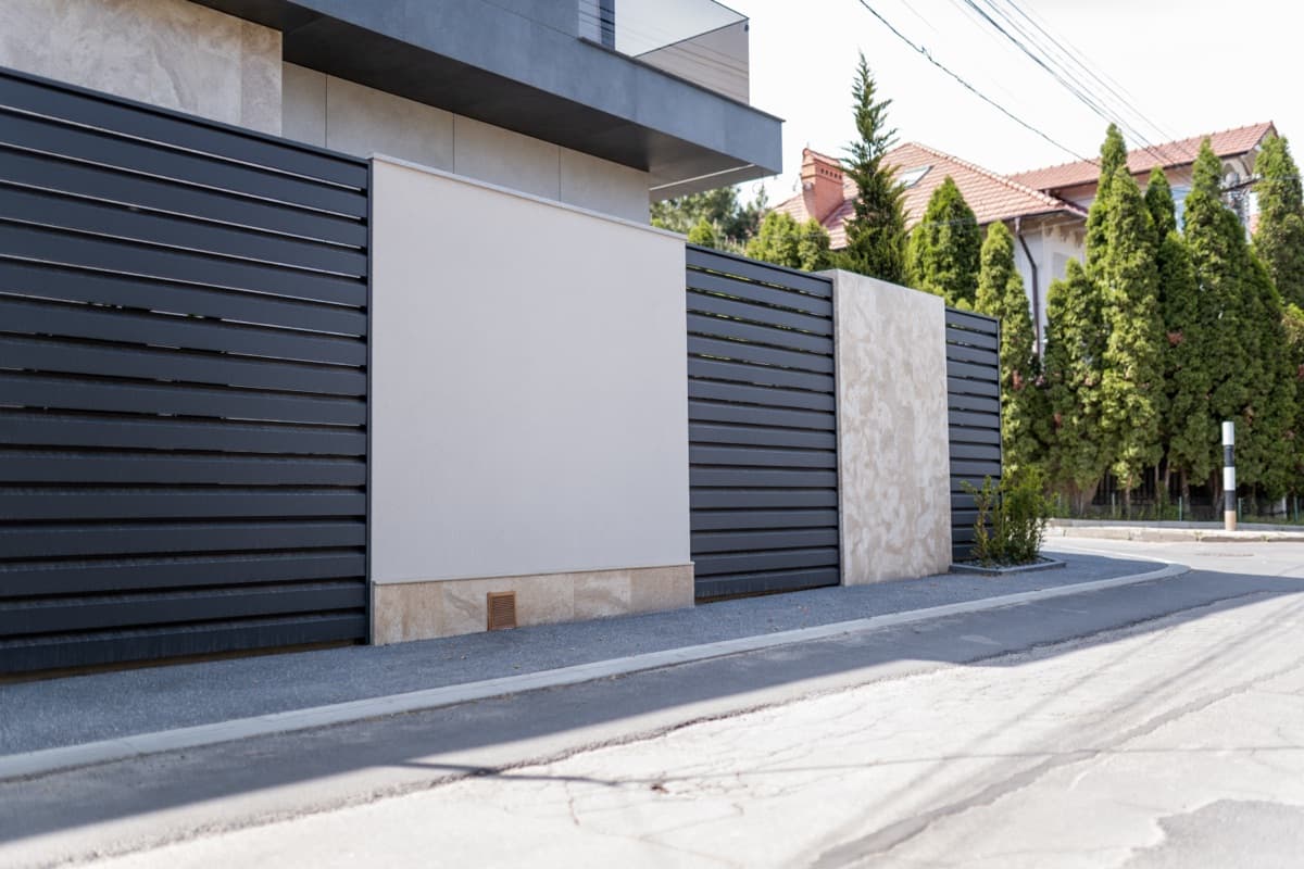 Gard IL100 — fotografie 3